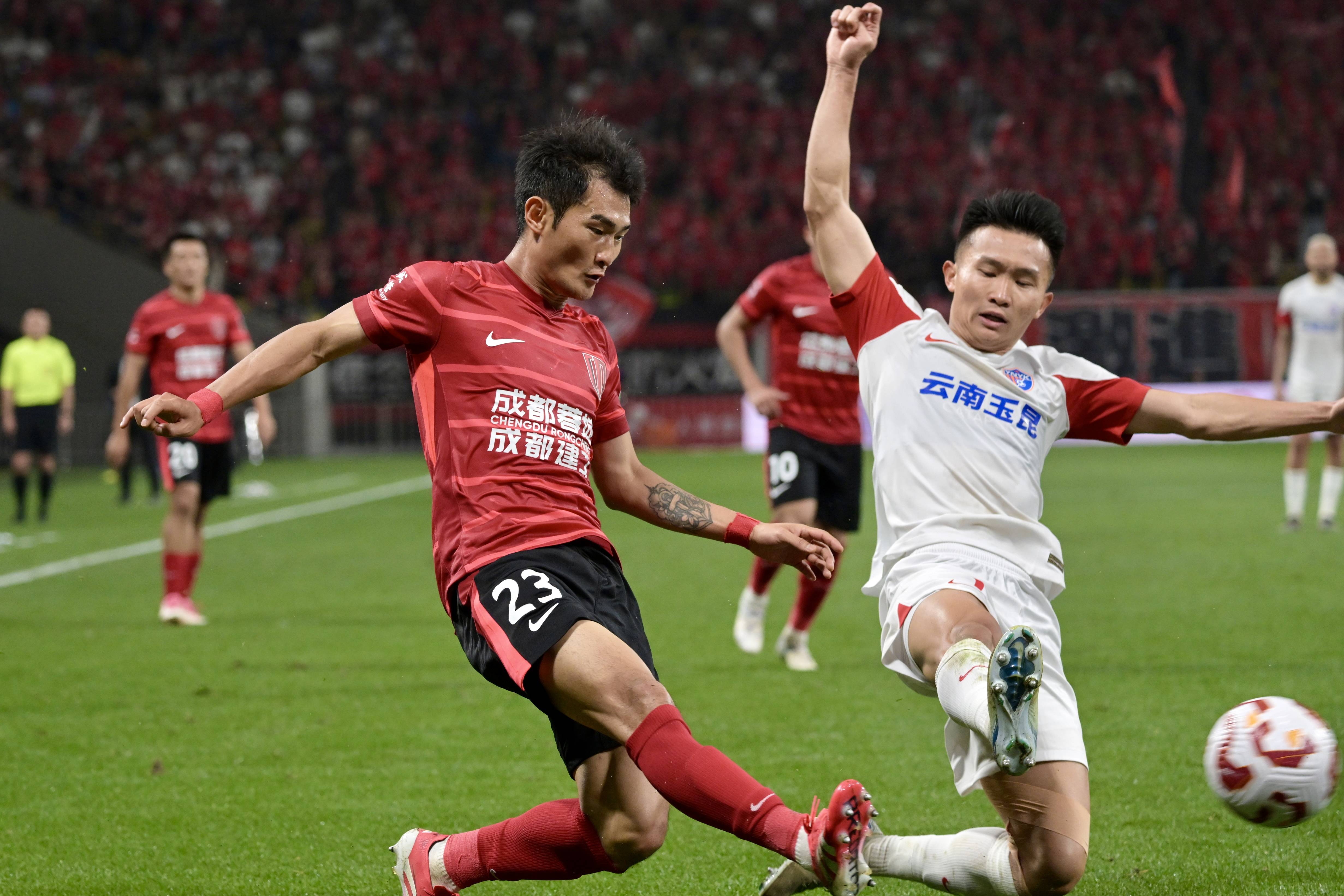 包含成都蓉城迎CBA常规赛关键赛，赛前远射贴柱，悬念犹存，赛程密集仍需轮换的词条-九游网站